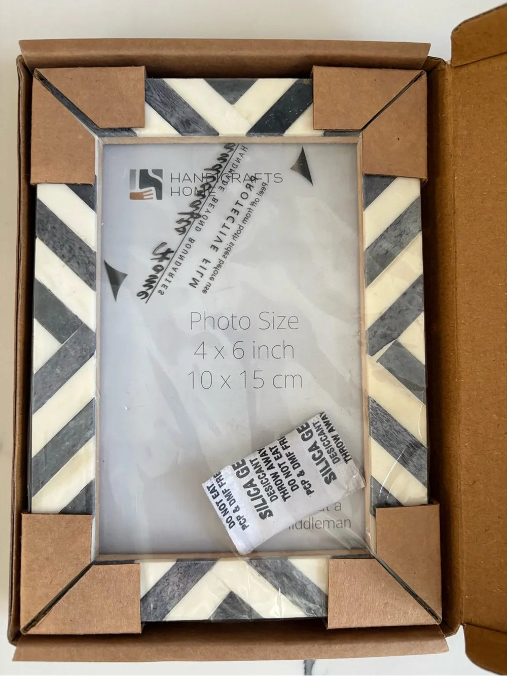 Handicrafts Home Striped 5x7 Photo Frame in White and Gray